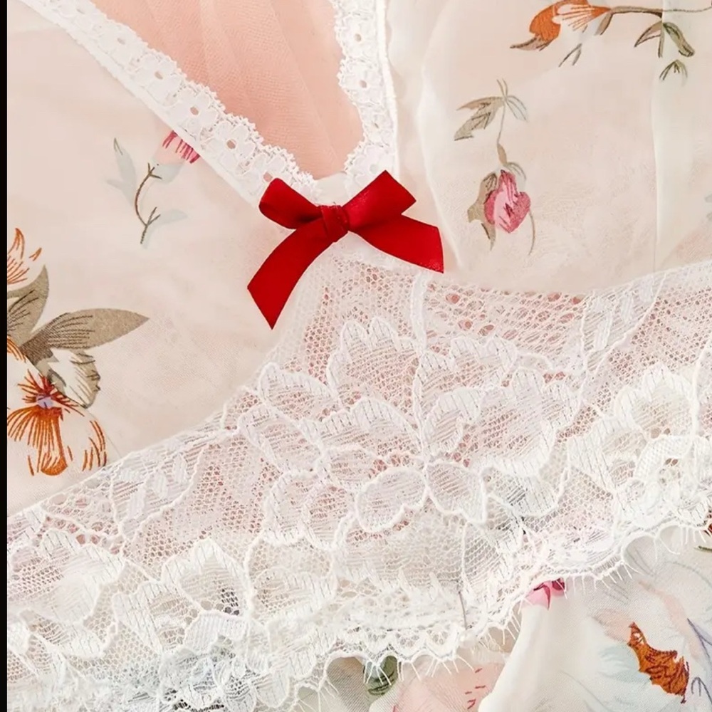 Cream Lace Trim Pajama Set with Vintage-Inspired Design. Brand new in package - Picture 5 of 11